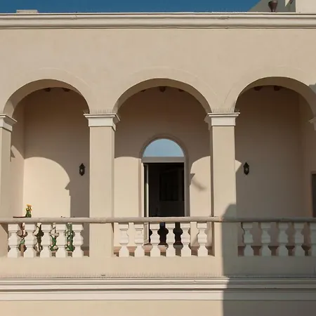 La Soffitta Covelli Acomodação com café da manhã Trani Exterior foto
